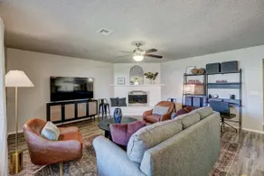 South OKC Getaway Just a Short Drive to Downtown! - Image 3
