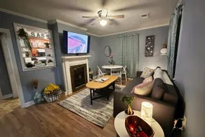 {Bunga-YOLO} SouthEnd Bungalow with Hot Tub - Image 2
