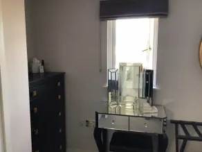 Entire guest suite in stylish converted loft - Image 4