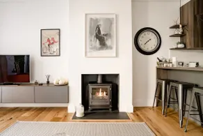 Luxury City Centre Flat w/Private Garden & Parking - Image 3