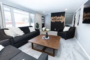 The Woodson House - A 10 Minute Walk to Lambeau - Image 2