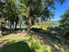 Riverview Log Camping Cabin on the Potomac River - Image 5