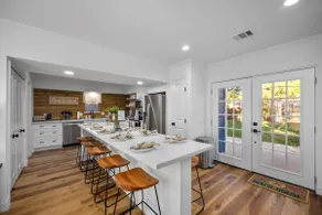 Seabrook 3BR Sleeps 10 | Walk to El Jardin Beach, Near Kemah Boardwalk - Image 3
