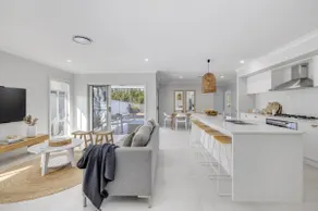 Main Beach House - Coastal Family Holiday Home - Image 5