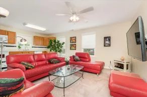Cheerful & Spacious Shore Life Beauty! - Image 5