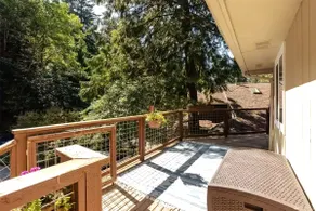 Bellingham- Lakes, Trails and Trees - Image 2