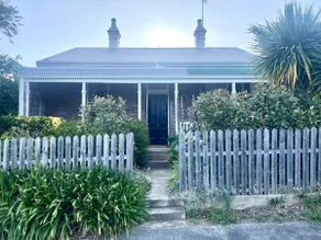'Cooinda' 1890's character home. Location plus! - Image 2