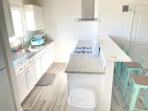 Little Betty’s Hideaway. No cleaning fee - Image 4