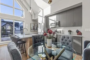 2BR Townhome w/ Mountain View | 3min f/ DT Canmore - Image 2
