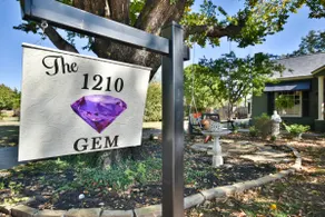 Fine Luxurious Gem, town amenities, golf course - Image 2