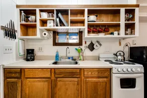 Friendly Neighborhood 1bed in the Center of Eugene - Image 3