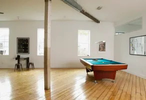 Art Loft with Pool Table in the heart of Kingston - Image 2