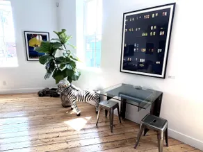 Art Loft with Pool Table in the heart of Kingston - Image 5