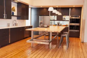 Art Loft with Pool Table in the heart of Kingston - Image 3