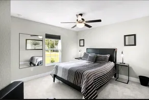 Cheerful 3 bedroom home with free parking. - Image 2