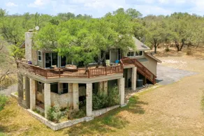 Wine Country Retreat—with a lake view! - Image 2