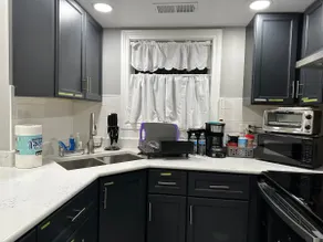Glamorous Chinatown 3BR condo, by McCormick/DWTN - Image 4