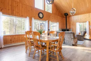Beautiful wooden chalet in Chertsey, Lanaudière - Image 5