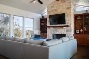 Hilltop Estate with Stunning Views of Lake Travis - Image 3