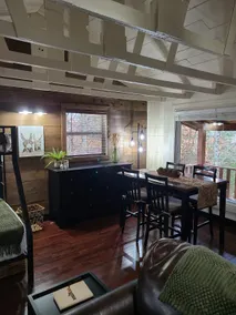 The Cabin - Image 4