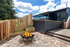 Industrial Resort Style 4 Bedroom Home with Pool! - Image 3