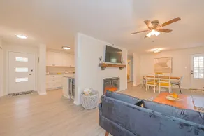 ~The BeeHive! | New 4 Bedroom Listing Next to CNU! - Image 4