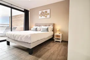 50 m² 1-bedroom apartment with pool access - Image 2