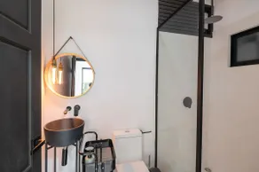 Manatees • Stylish Jungle Flat • Walk to Beach - Image 4