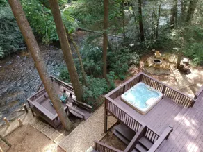 Riverside*FencedYd*No Pet Fee*HotTub*10 Mins to DT - Image 3
