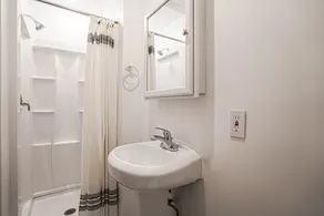 Zen & Spacious Mercer Island Home & Guest Suite - Image 5