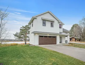One-of-a-Kind Modern Farmhouse on Laddie Lake - Image 4