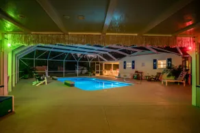 Tropical Getaway! Heated Pool, Tiki Bar, Pirate Sandbox, and Boat Parking! - Image 2