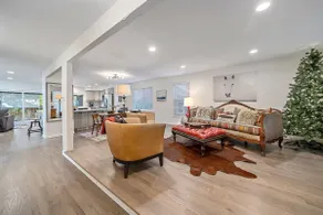 5 BDRM Near Everything-DTC, I-25 & C-470, Shopping - Image 2