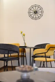 Noir, 2 bedroom apartment in the heart of the city - Image 2
