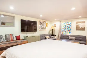 A Cozy Cabin Getaway, 3 BDR 2 bath. Pet friendly - Image 3