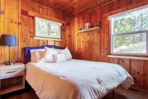 A Cozy Cabin Getaway, 3 BDR 2 bath. Pet friendly - Image 4
