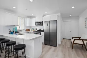 DTLA's Maverick Home 5B4B, Close to USC - Image 4