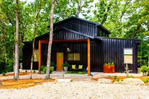 Hideaway South Secluded & Dog-Friendly on Table Rock Lake-close to Eureka Sprngs - Image 2