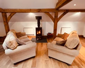 Beautiful Rural Barn Conversion Coach House - Image 2