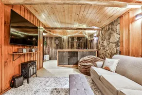 Creekside Hideaway | Hot Tub • Cedar Sauna Spa - Image 4