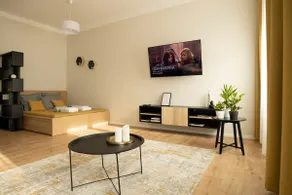 * Square 2 downtown apartment - Image 3