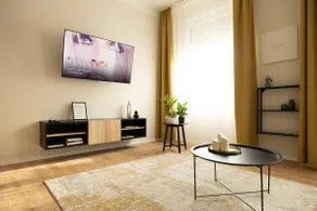 * Square 2 downtown apartment - Image 5