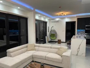 Airy 2-Bedroom Condo with a Rooftop Patio - Image 3