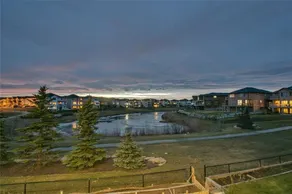 Beautiful 2 bedroom suite, near the airport! - Image 5