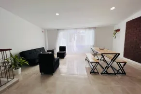 Spacious apartment in the Main Park! - Image 3