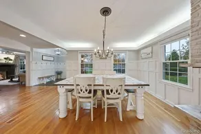 Gorgeous Spacious Modern Farmhouse Lots Of Extras - Image 2