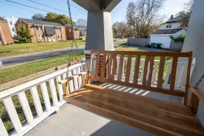 Globetrotters Suite in Historic Richmond w Patio - Image 4
