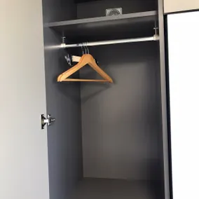 Gloosam_4 ”Jungangno Station 1 minute/13:00 late check-out/Netflix viewing like a movie theater/Amenities provided - Image 5