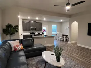 5TVs*75”TV*Fort Worth*Arlington*4Bedroom*King Bed - Image 3