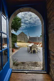 ”Aux volets bleus”, Breton house with garden - Image 2